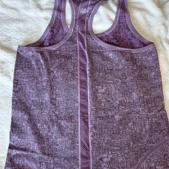 Lululemon purple tank - Picture 2 of 4